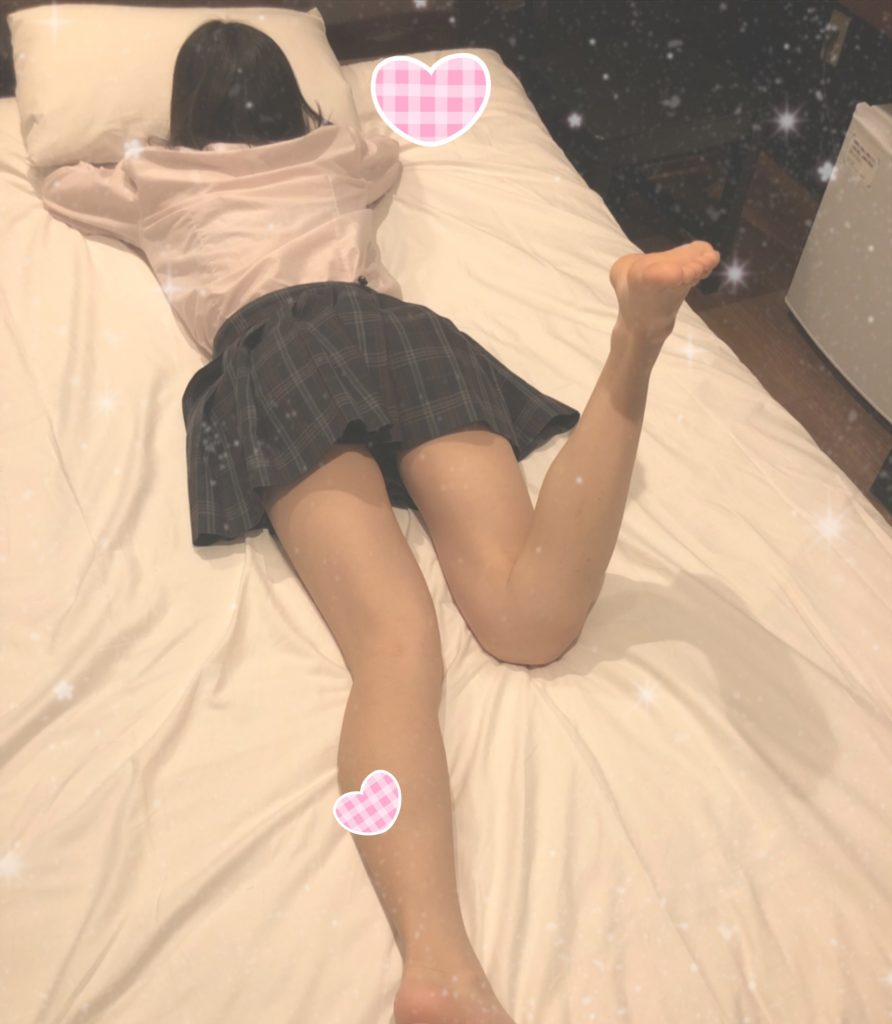 深夜に楽しむ 18歳の生足の魅力 池袋jkリフレ 池袋jkリフレ 池袋制服オーディション