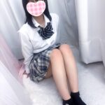 ＜体験入店速報＞本当に何も知らない真面目なド素人属性【池袋JKリフレ】