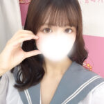 ＜体験入店速報＞完全業界未経験🔰色白でスリム、優等生タイプの素人少女♡【池袋JKリフレ】