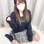 ＜体験入店速報＞ 完全業界未経験🔰 小動物系の細身で華奢な美少女デビュー♡【池袋JKリフレ】