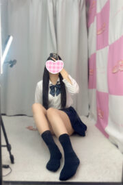 12/20体験入店初日みか(JK中退年齢)