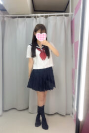 4/1池袋店初出勤なるみ(JK上がりたて)