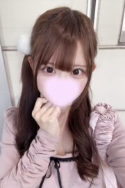 4/1池袋店初出勤なるみ(JK上がりたて)