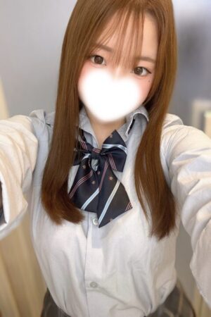8/11体験入店初日予定こはる(JK上がりたて18歳)