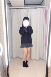 10/28体験入店初日みも(JK中退年齢)
