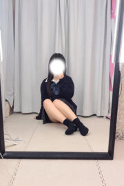 10/28体験入店初日みも(JK中退年齢)