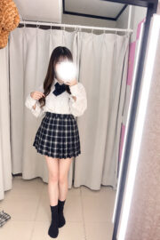10/2体験入店初日れいな(JK中退年齢)